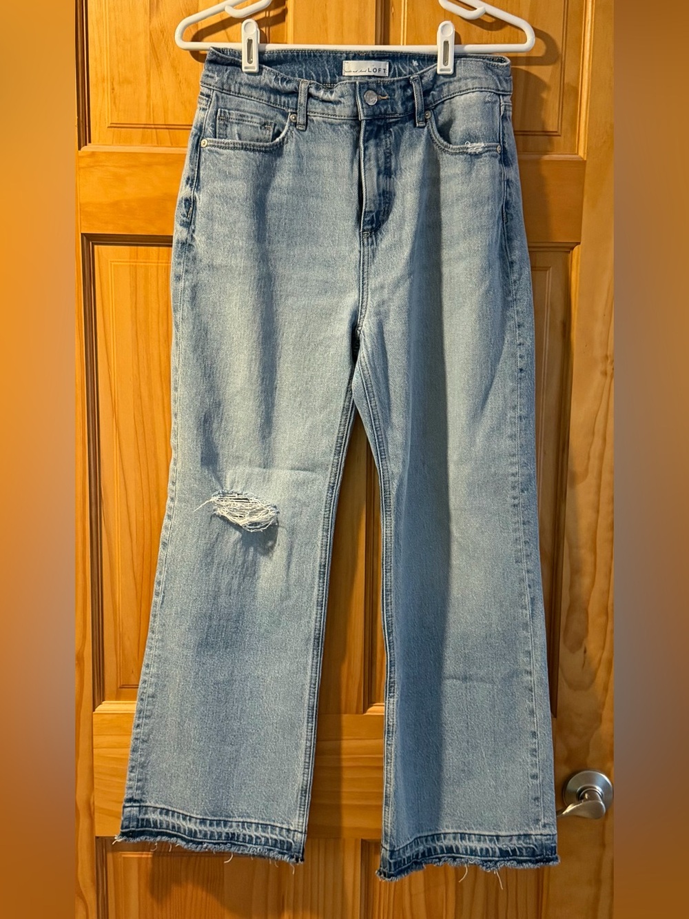 LOFT The Wide Leg Jeans High-rise. Raw Hem. Size 4/27 Petite
